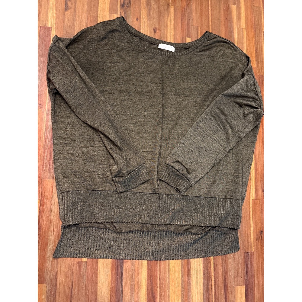 Busem Pullover Top Womens Medium Olive Green Excellent Knit Dolman High-Low